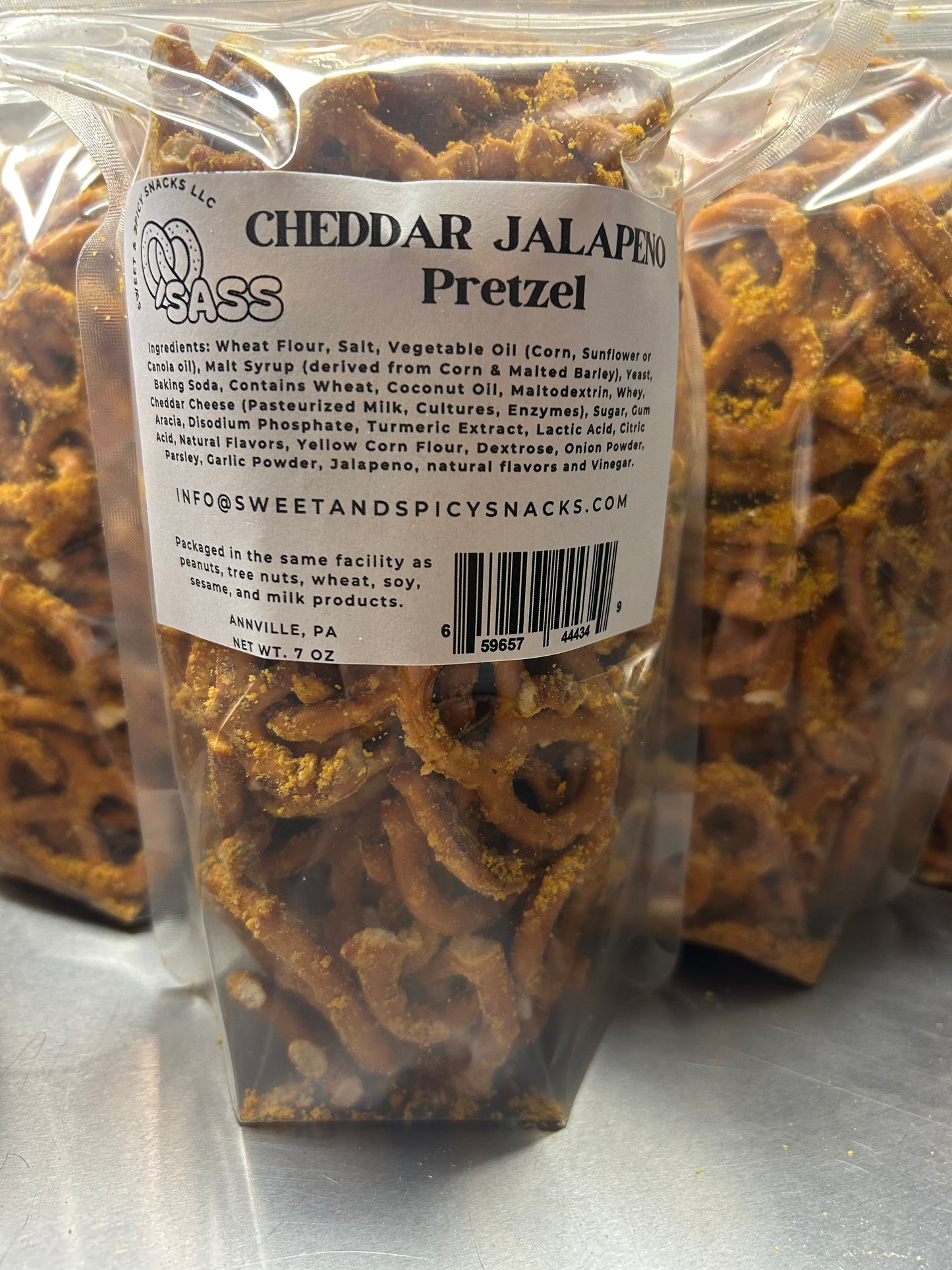 Cheddar Jalapeno Pretzels